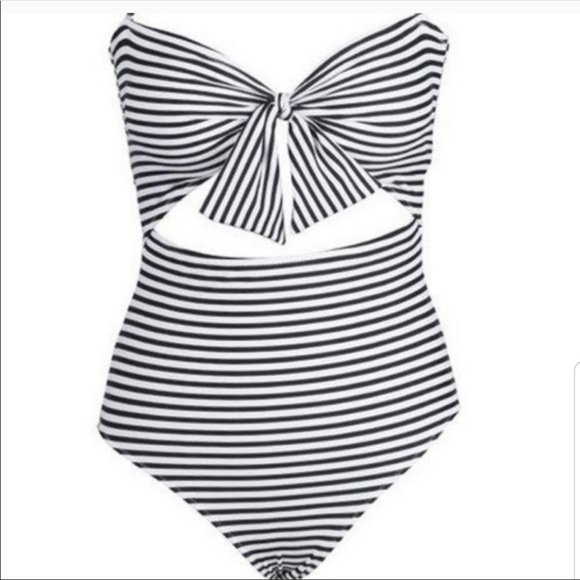 Cupshe Other - Cupshe B&W Swimsuit